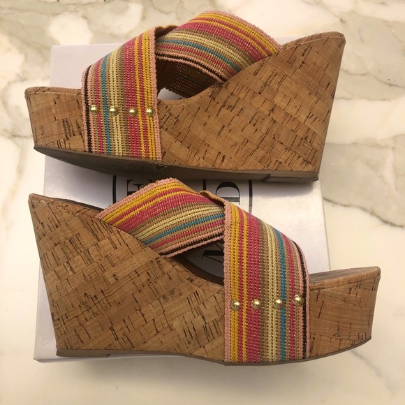 STEVE MADDEN MULTI COLORED STRETCHY WEDGE SANDALS W/BOX SZ-10 SUPER CUTE!! 🥰🥰 - Picture 4 of 5